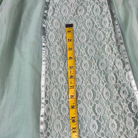 Vintage Green Lace Maxi Dress - Picture 11 of 13
